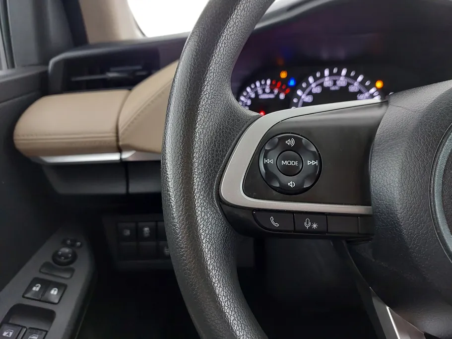 2023 Toyota Yaris  Y 