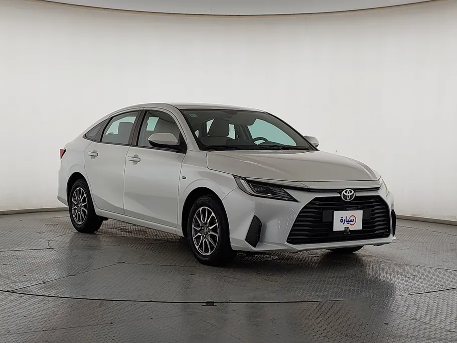 2023 Toyota Yaris  Y 