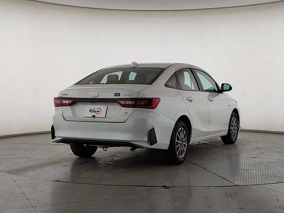 2023 Toyota Yaris  Y 