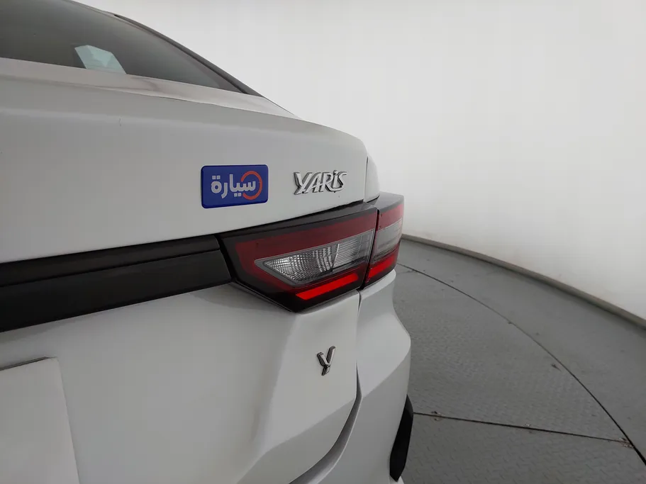 2023 Toyota Yaris  Y 