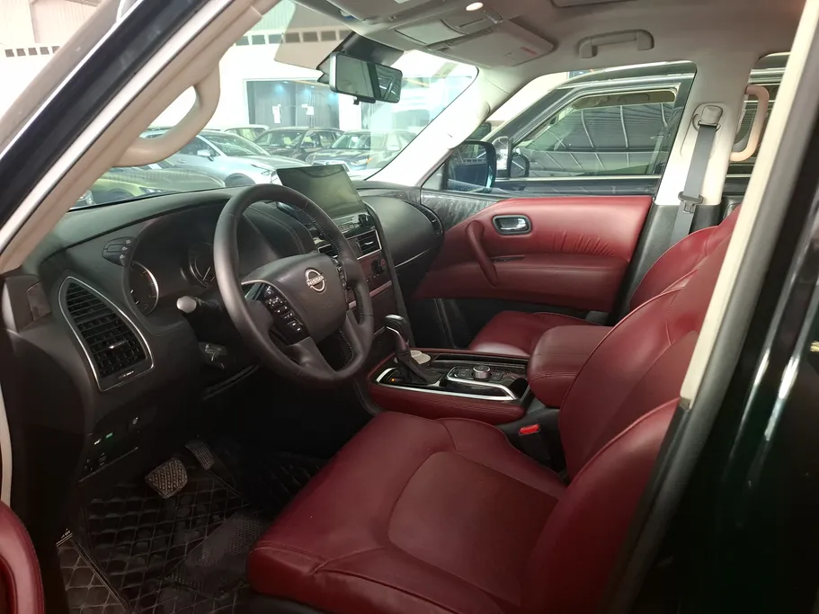 2023 Nissan Patrol Titanium 