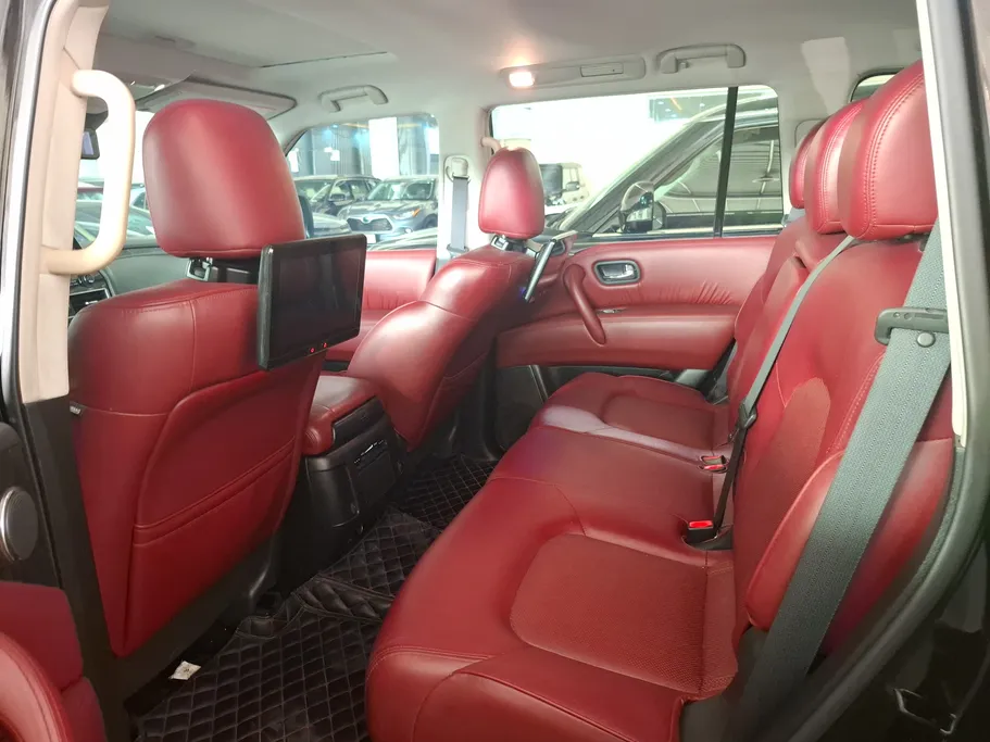 2023 Nissan Patrol Titanium 