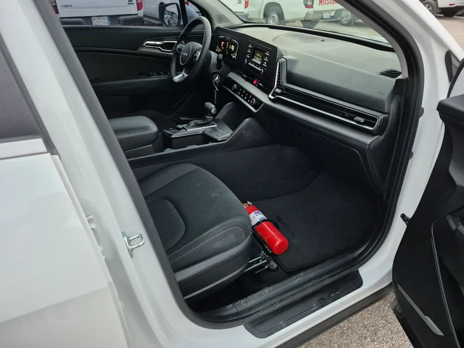 2025 Kia Sportage LX 