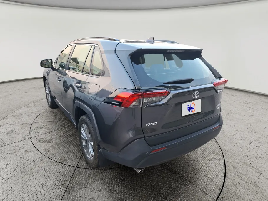 تويوتا راف فور GLE 2022 