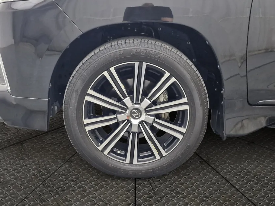 2020 Lexus LX 570 S 