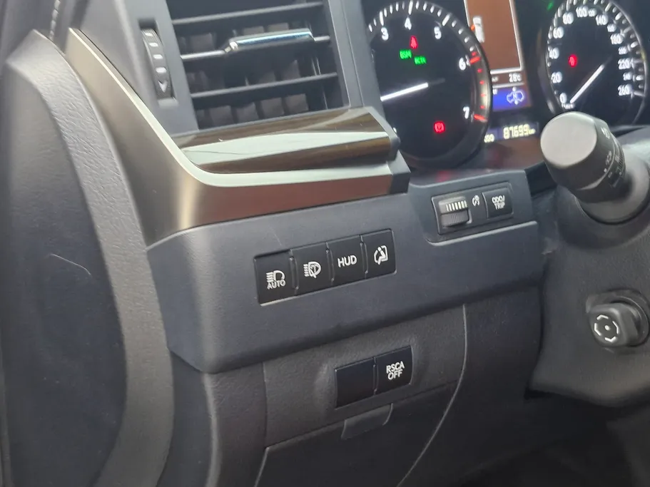 2020 Lexus LX 570 S 