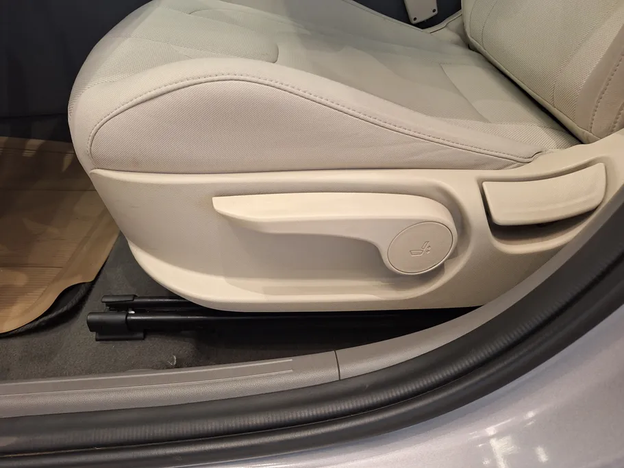 2024 Hyundai Elantra Smart 