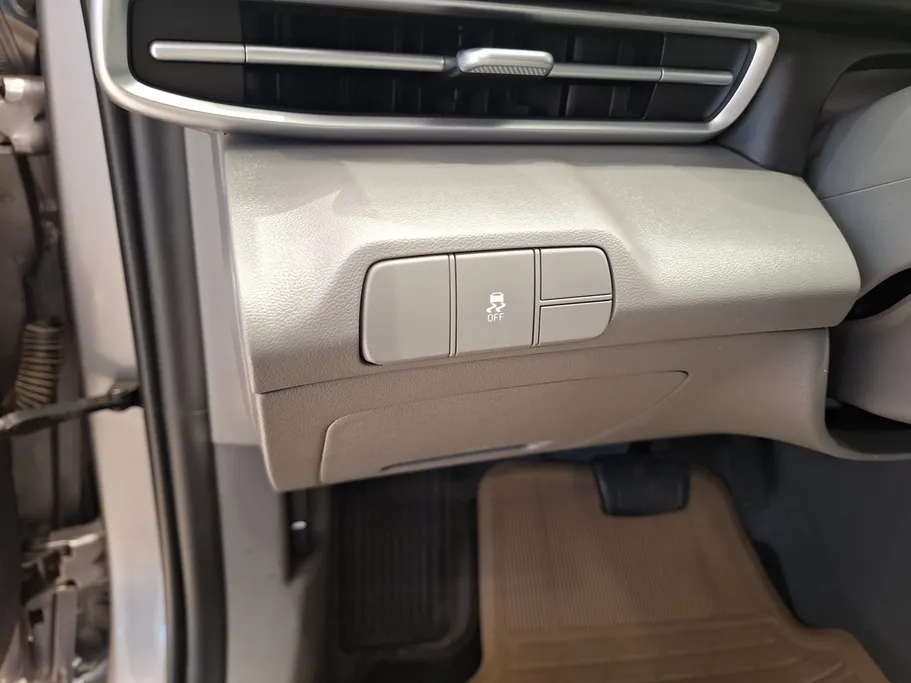 2024 Hyundai Elantra Smart 