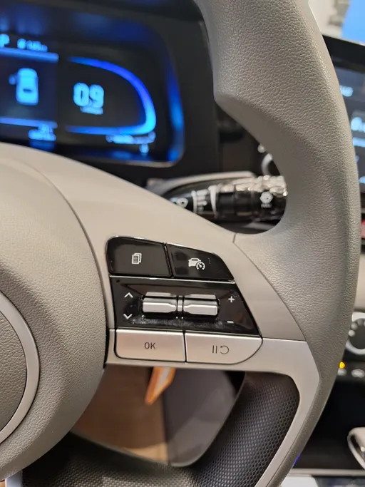 2024 Hyundai Elantra Smart 