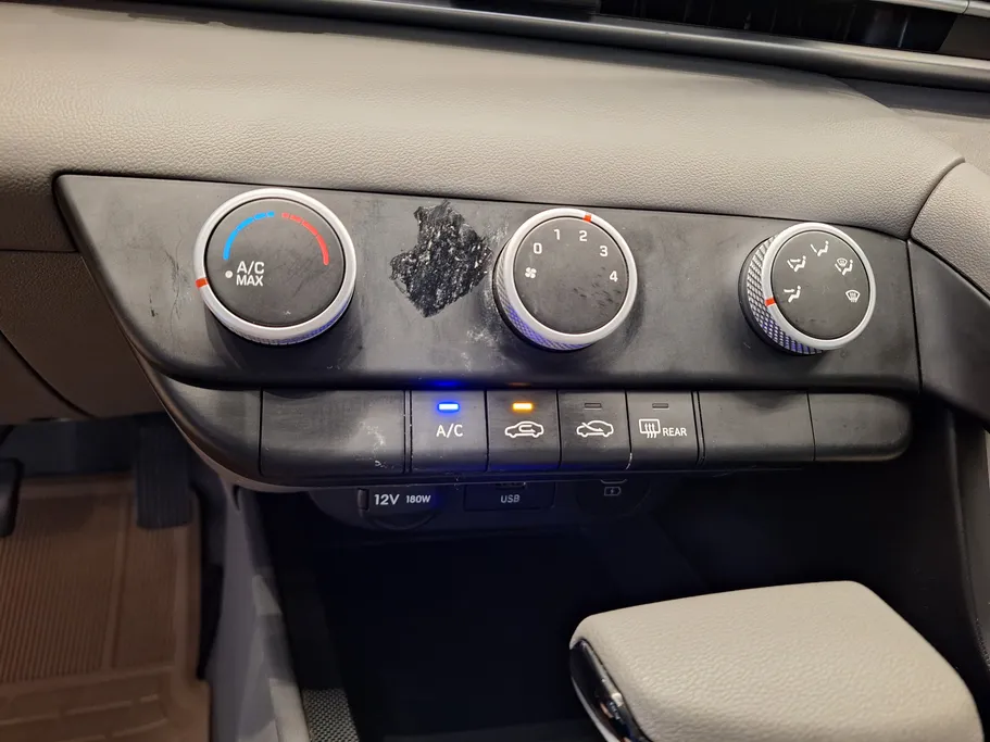 2024 Hyundai Elantra Smart 