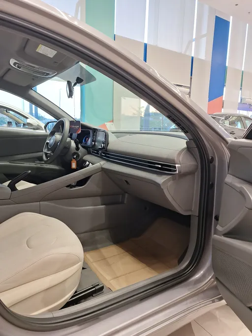 2024 Hyundai Elantra Smart 