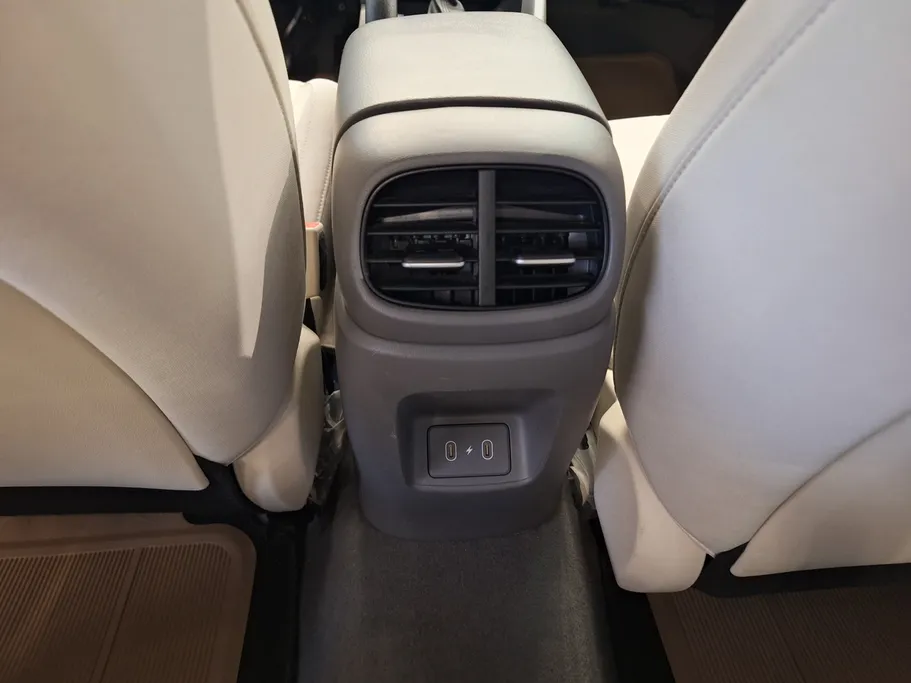 2024 Hyundai Elantra Smart 