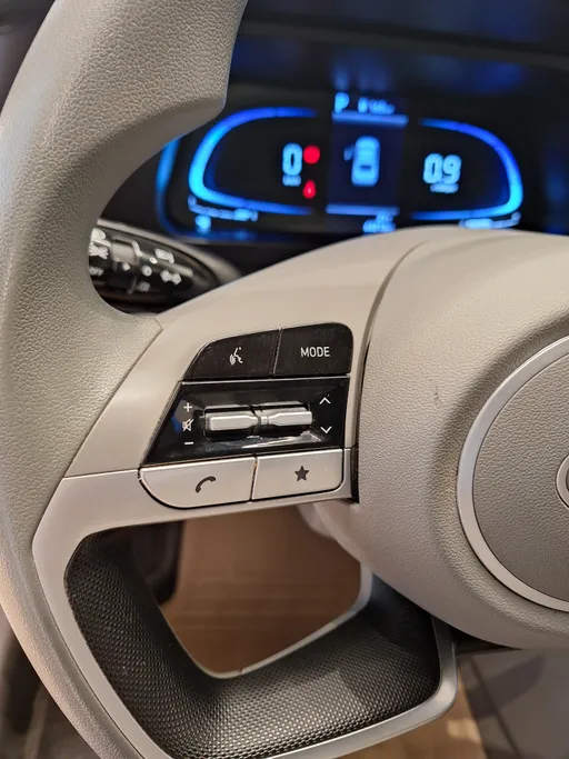 2024 Hyundai Elantra Smart 