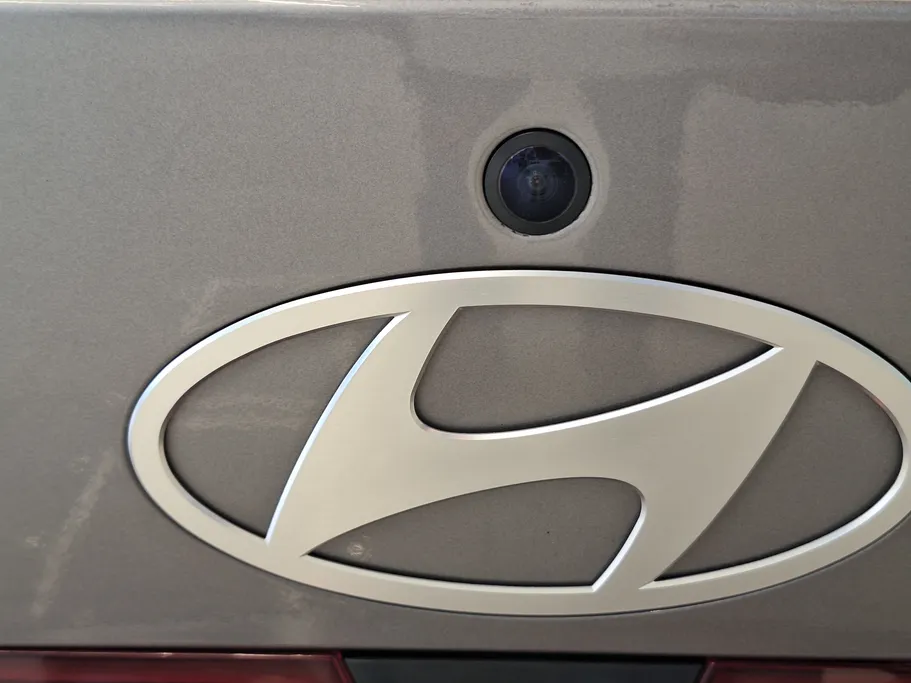 2024 Hyundai Elantra Smart 