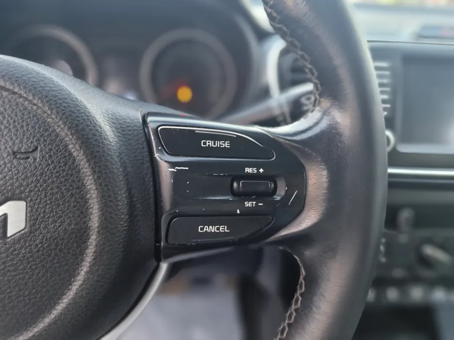 2023 Kia Pegas LX2 