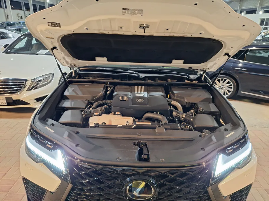 2024 Lexus LX 600 FF F-Sport 