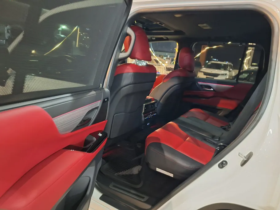 2024 Lexus LX 600 FF F-Sport 