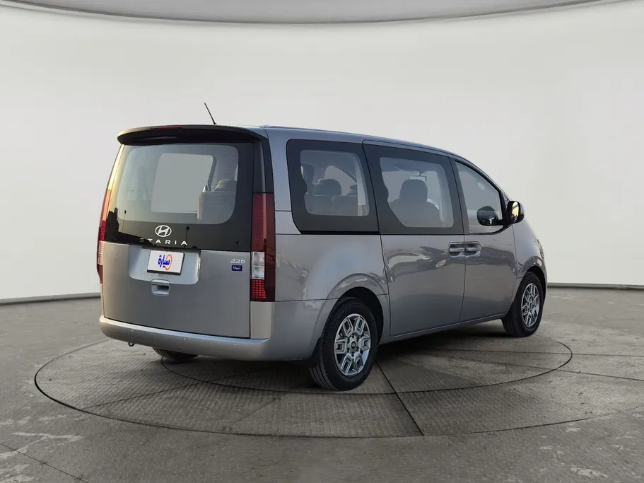 2026 Hyundai Staria Smart 9 ST 