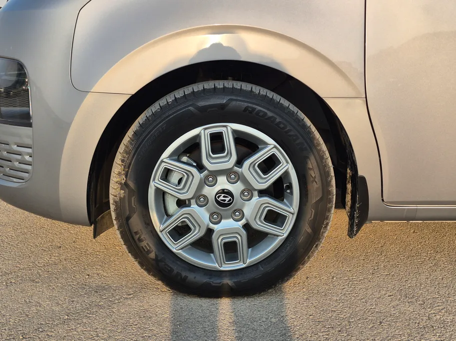 2026 Hyundai Staria Smart 9 ST 