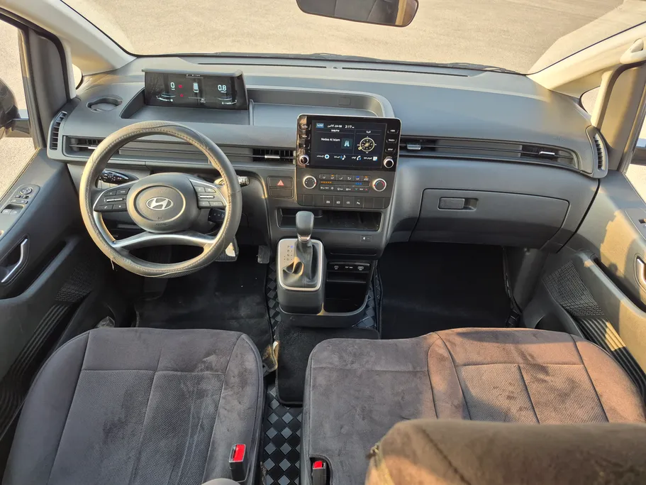 2026 Hyundai Staria Smart 9 ST 