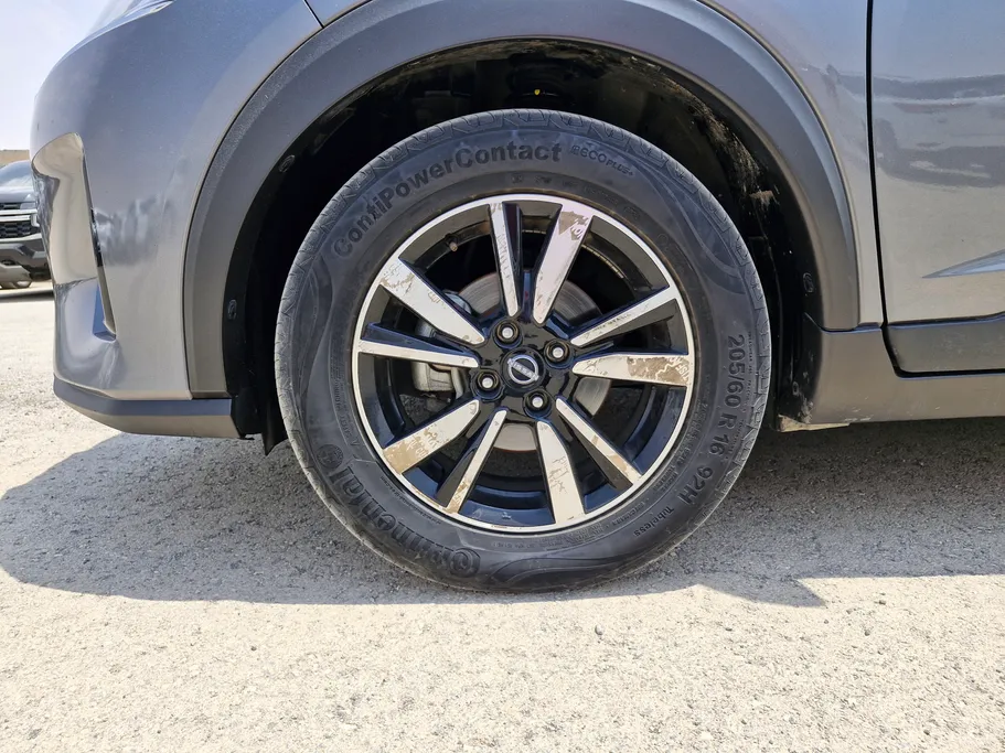 2024 Nissan Kicks S 