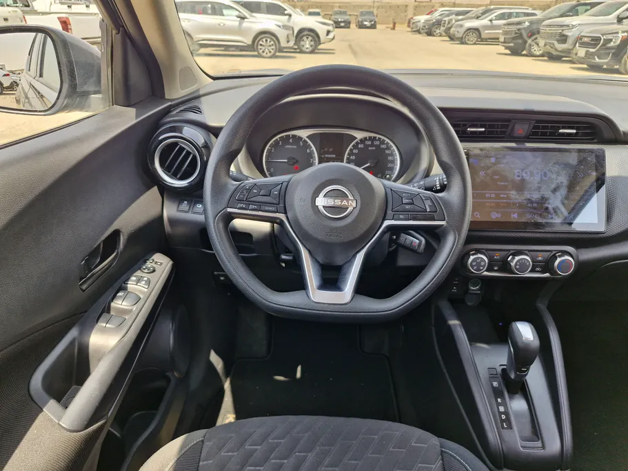 2024 Nissan Kicks S 