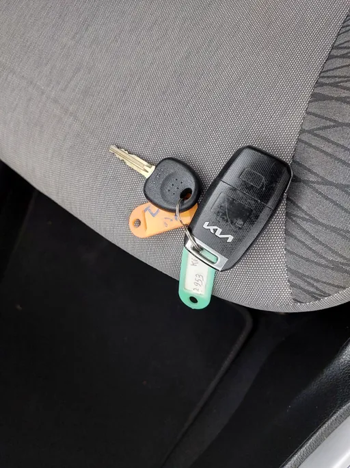 2023 Kia Pegas LX 
