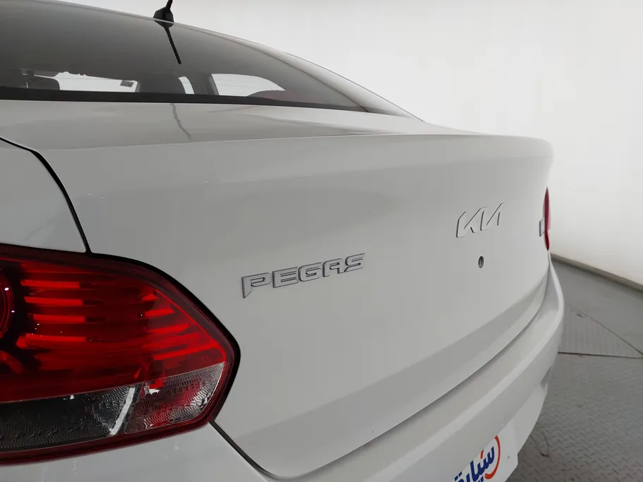 2023 Kia Pegas LX 