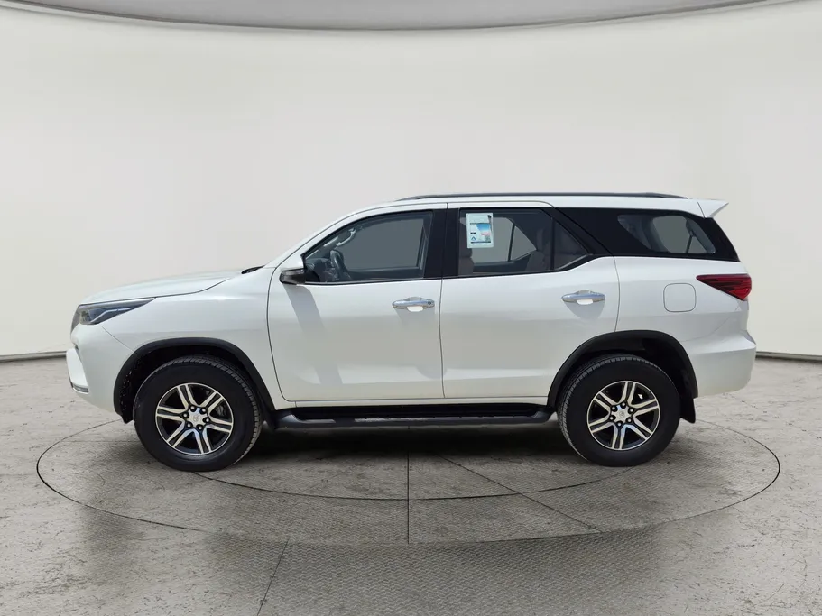 2022 Toyota Fortuner GX 