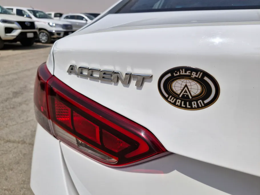 2023 هيونداي Accent سمارت 