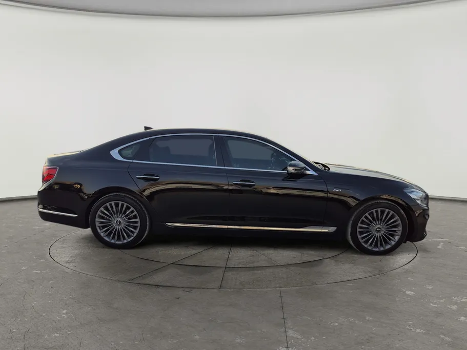 2020 Kia K900  