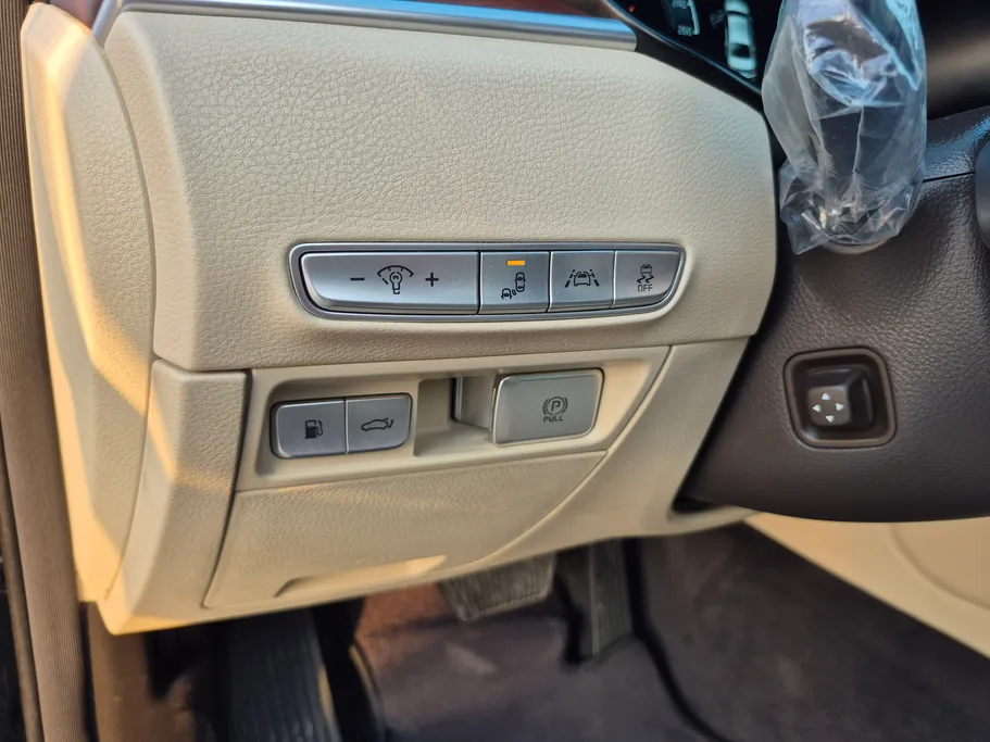 2020 Kia K900  