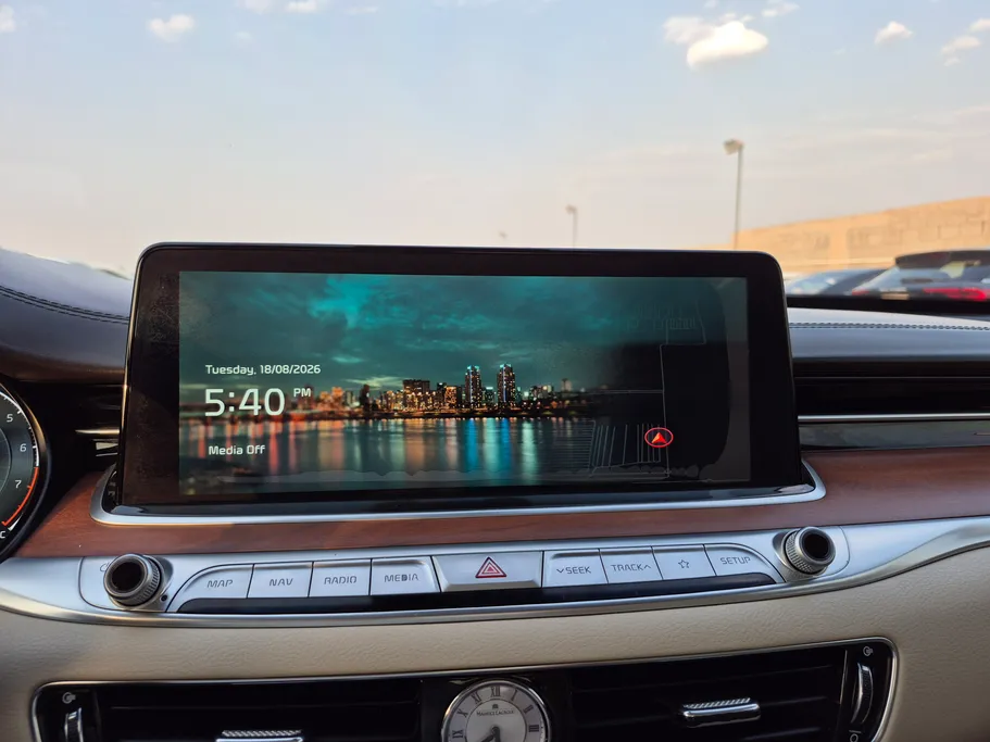 2020 Kia K900  
