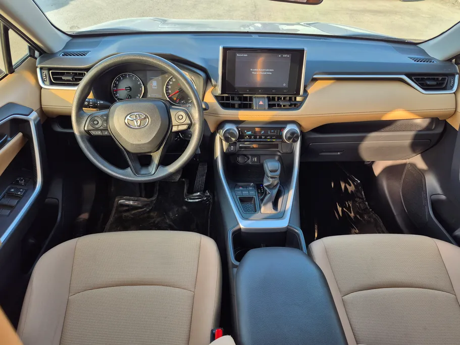 2025 Toyota RAV4 LE 