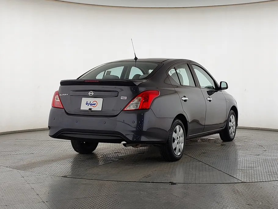 2022 Nissan Sunny SV 