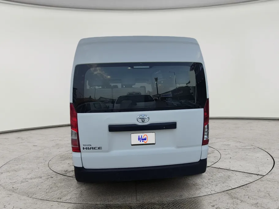 2022 Toyota Haice ركاب سقف عالي 