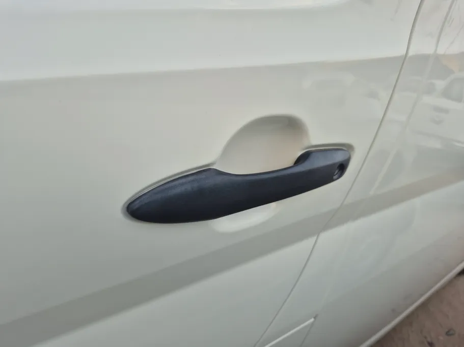 2022 Toyota Haice ركاب سقف عالي 