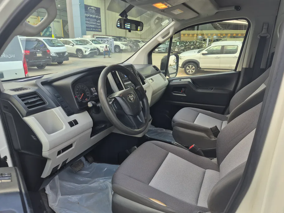 2022 Toyota Haice ركاب سقف عالي 