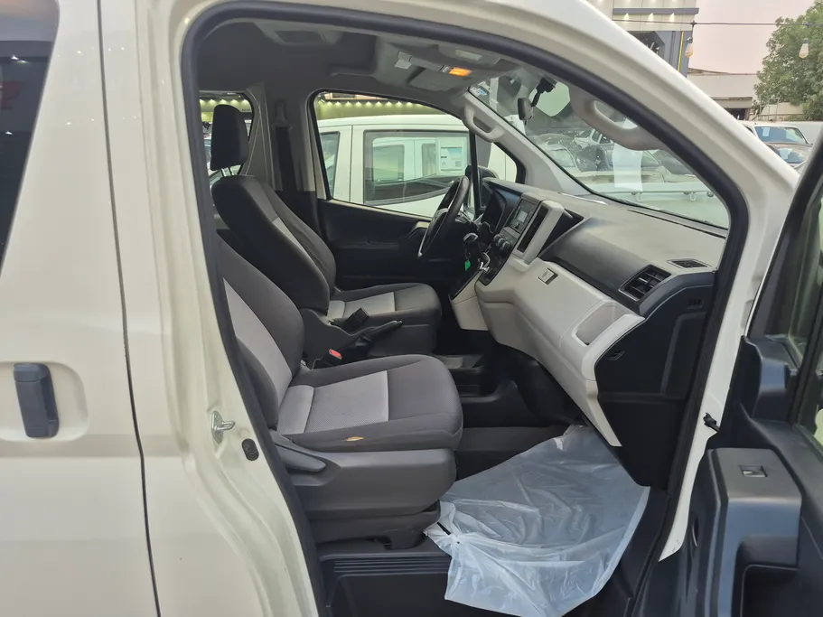 2022 Toyota Haice ركاب سقف عالي 