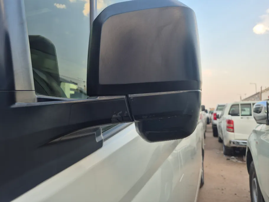 2022 Toyota Haice ركاب سقف عالي 