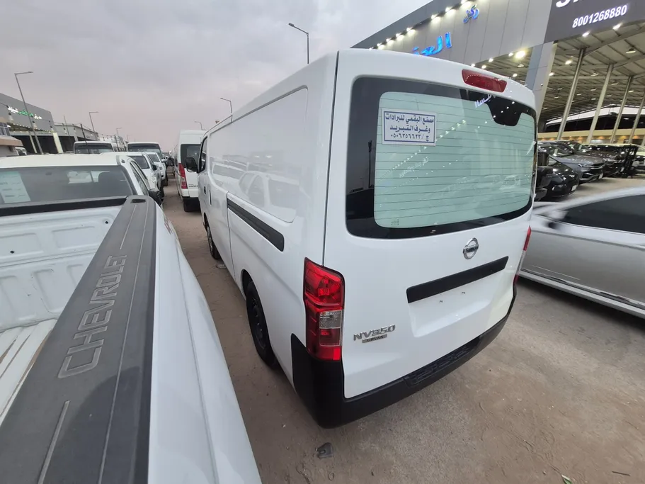 نيسان باص اورفان ثلاجة 2021 