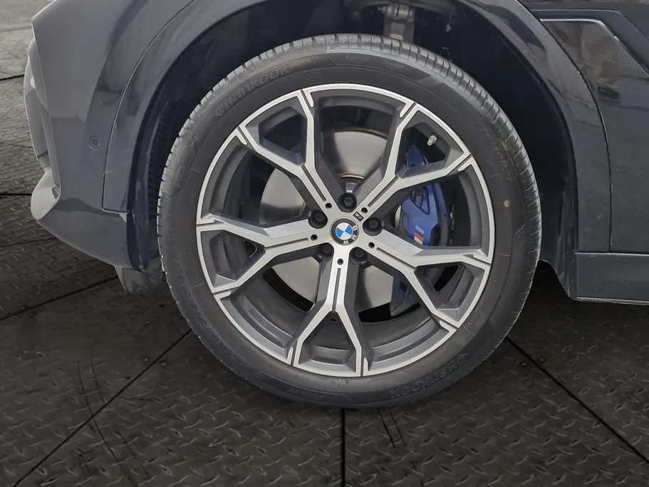 بي ام دبليو الفئة اكس 6 xDrive 40i 2023 