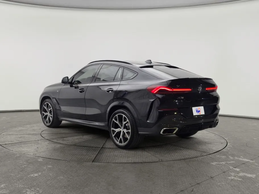 بي ام دبليو الفئة اكس 6 xDrive 40i 2023 