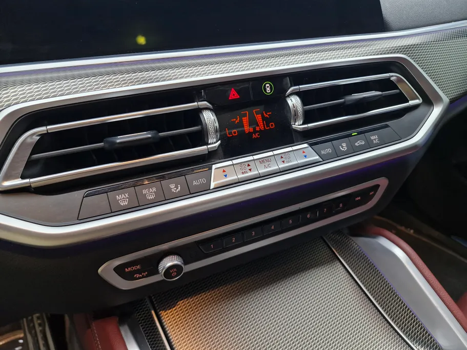 بي ام دبليو الفئة اكس 6 xDrive 40i 2023 