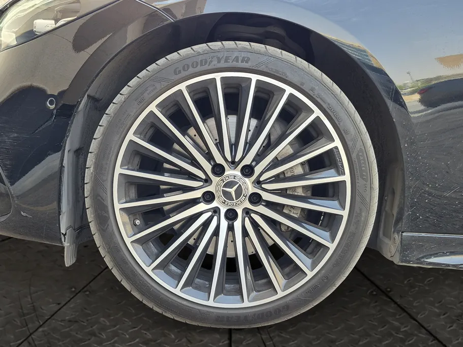 2024 Mercedes C 200 