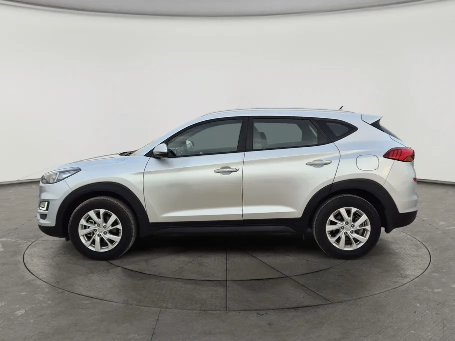 2021 Hyundai Tucson GL 