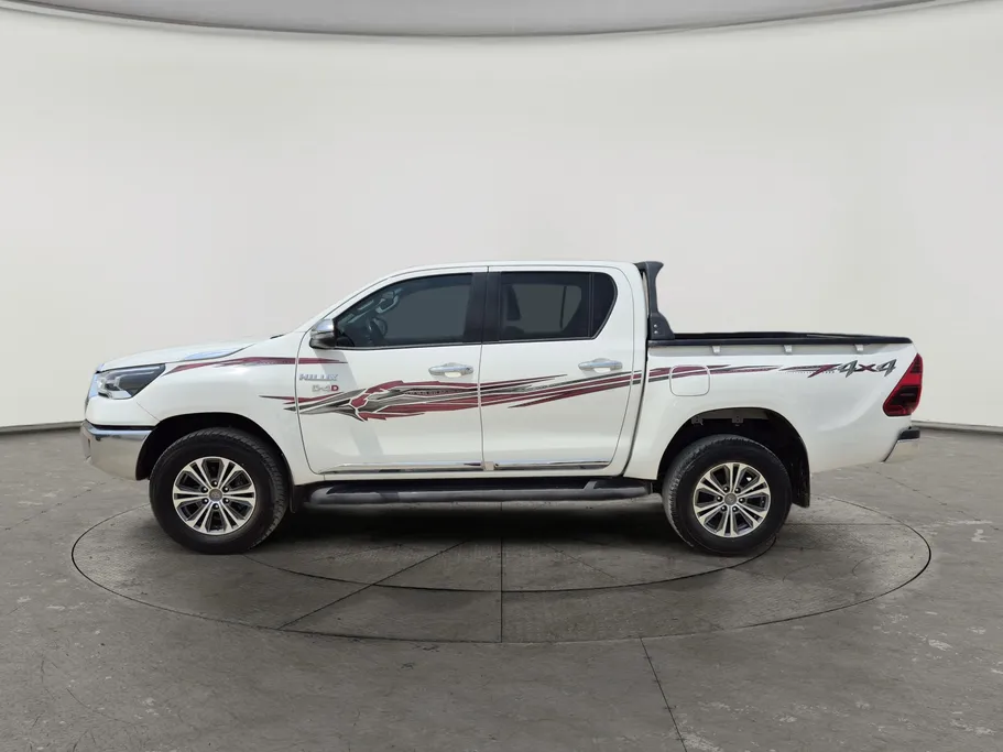 تويوتا هايلكس SGLX 4X4 MT DSL 2024 