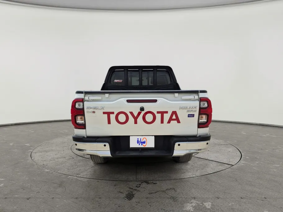 تويوتا هايلكس SGLX 4X4 MT DSL 2024 