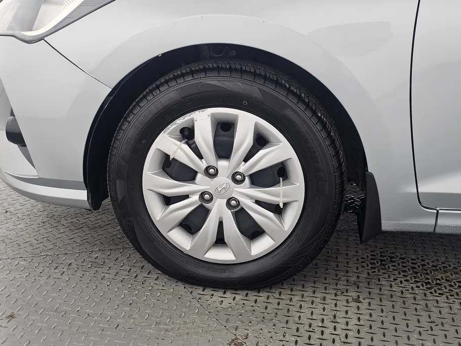 2023 Hyundai Accent Smart 