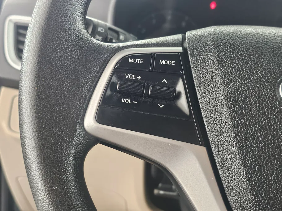 2023 Hyundai Accent Smart 